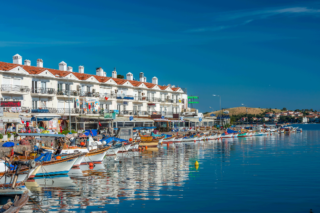 Bilimin, sanatın ışığında Foça’da Tatil